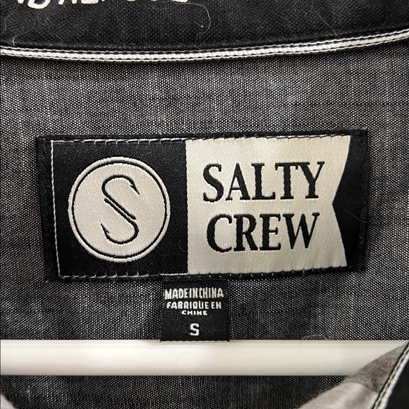 Men’s Salty Crew button down size small - Picture 2 of 4